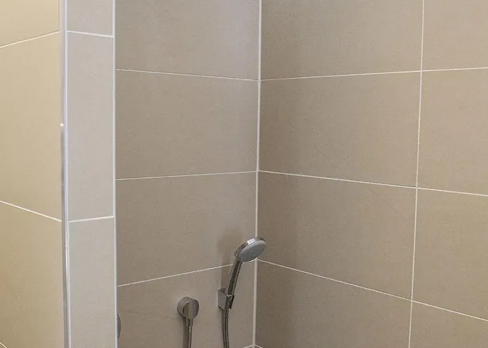 Guest house Absolut 2*