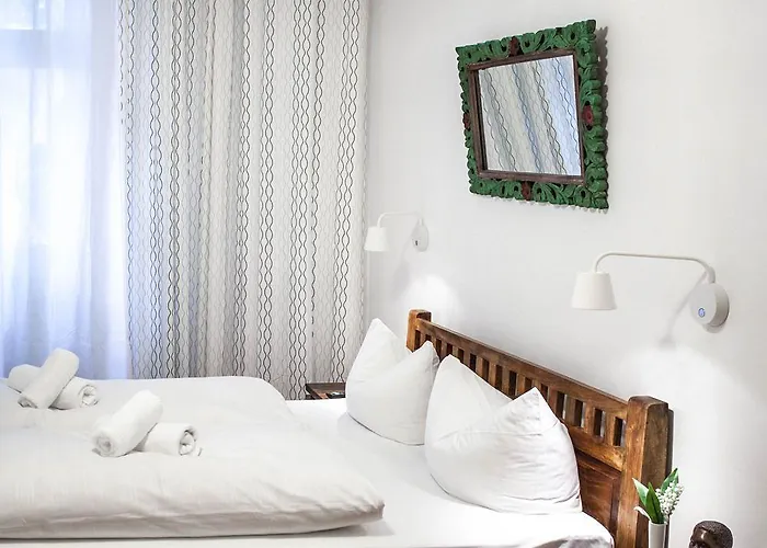 Absolut Πανσιόν